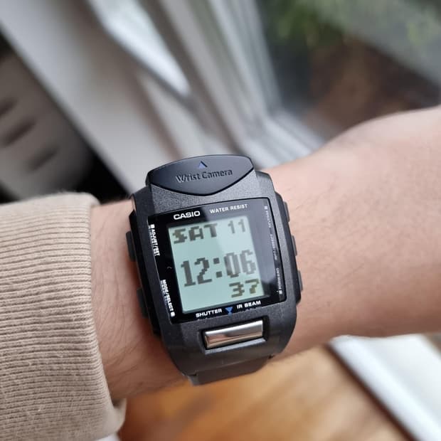 CASIO WQV-1 카메라 시계