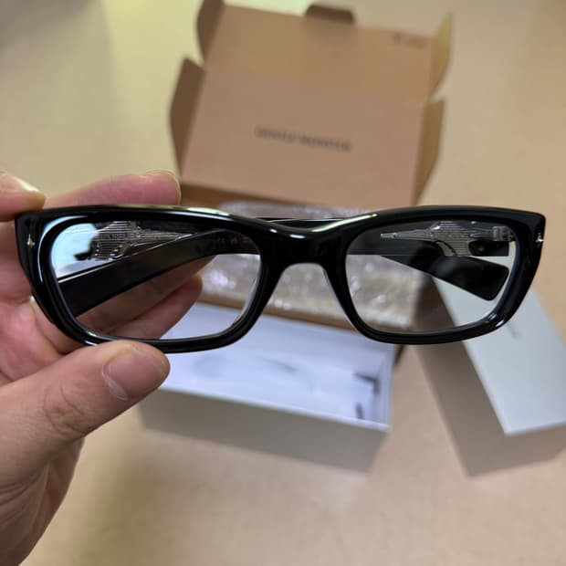 젠틀몬스터 칸트01