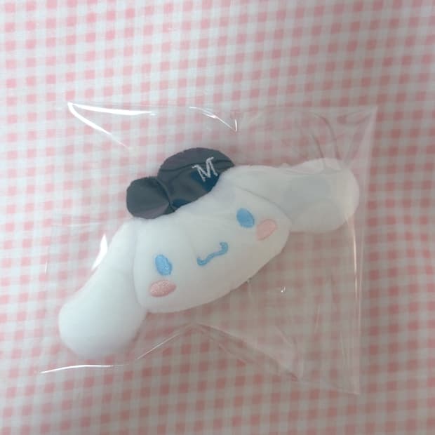 산리오 시나모롤 x 마리떼 프랑소와저버 브로치 뱃지 인형 키링