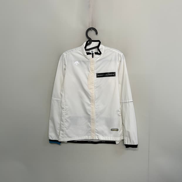 데상트 여성 바람막이 85