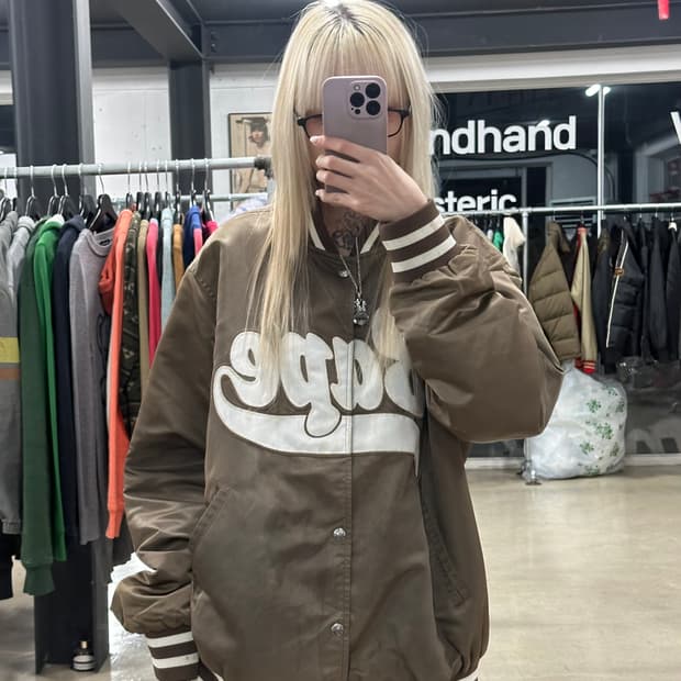 베이프 브라운 바시티 자켓