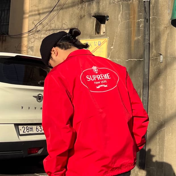 Supreme Crest Coaches Jacket Red 24FW