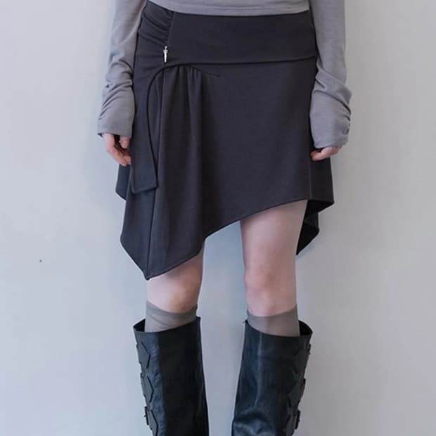 데미오 Diagonal Wrap Mini Skirt Charcoal