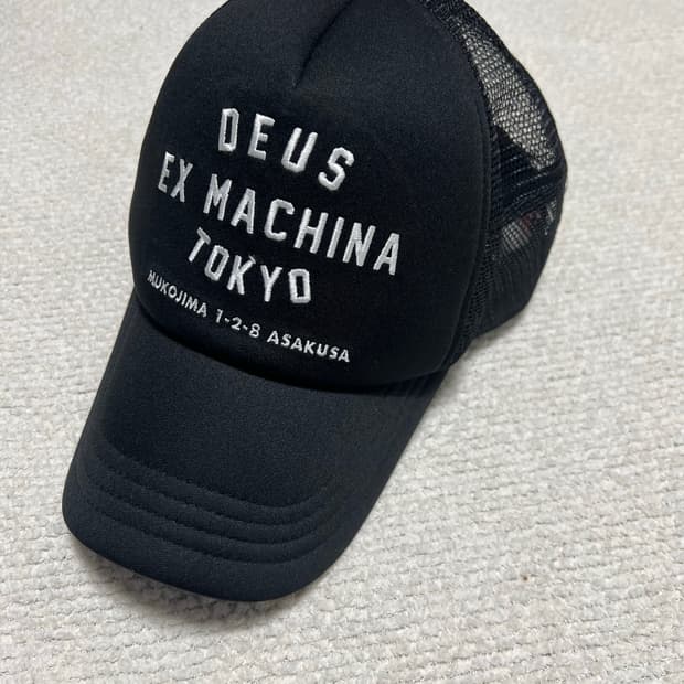 데우스 엑스 마키나 도쿄 아사쿠사 모자