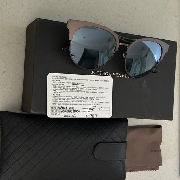 보테가베네타 선글라스