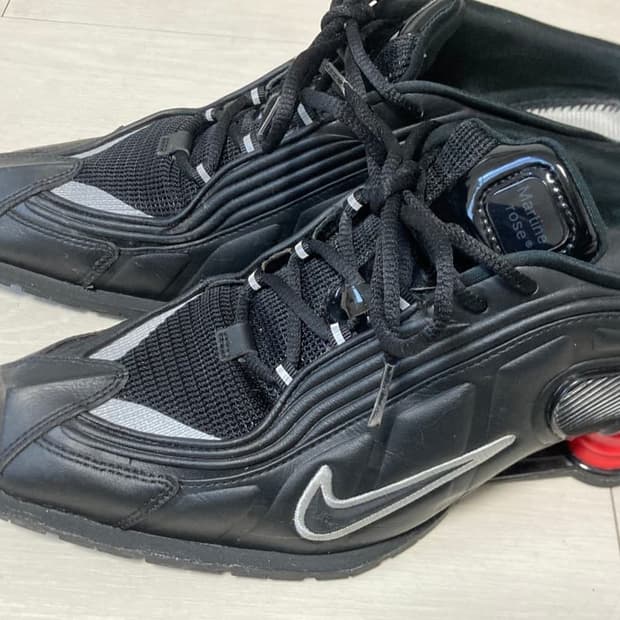 마틴로즈 샥스 (270) 