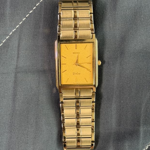 90’s Seiko Dolce Quartz watch