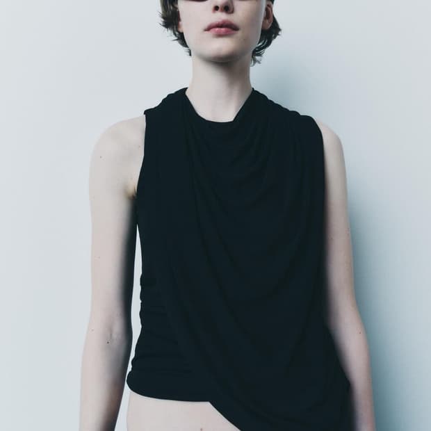 (새상품) 자라 드레이프 슬리브리스 블라우스 탑