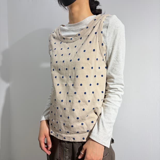 45rpm 도트 땡땡이 슬리브리스 민소매