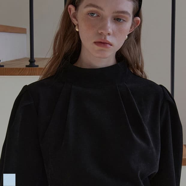 주르티 블라우스 블랙