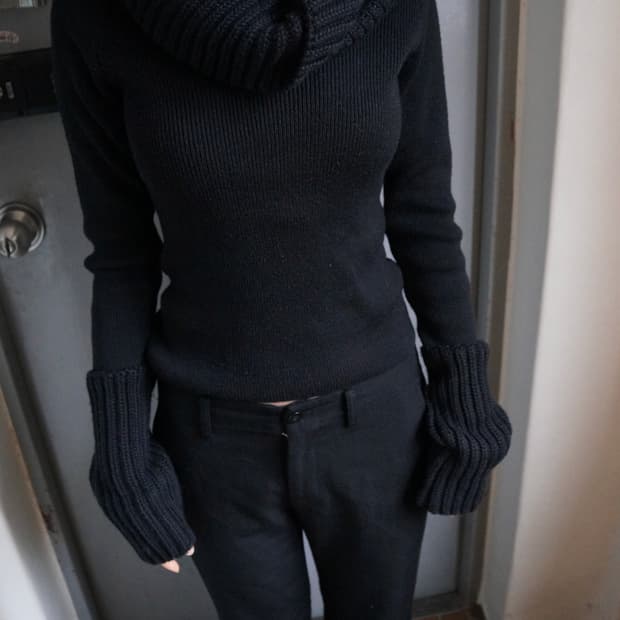 미우미우 터틀넥 니트