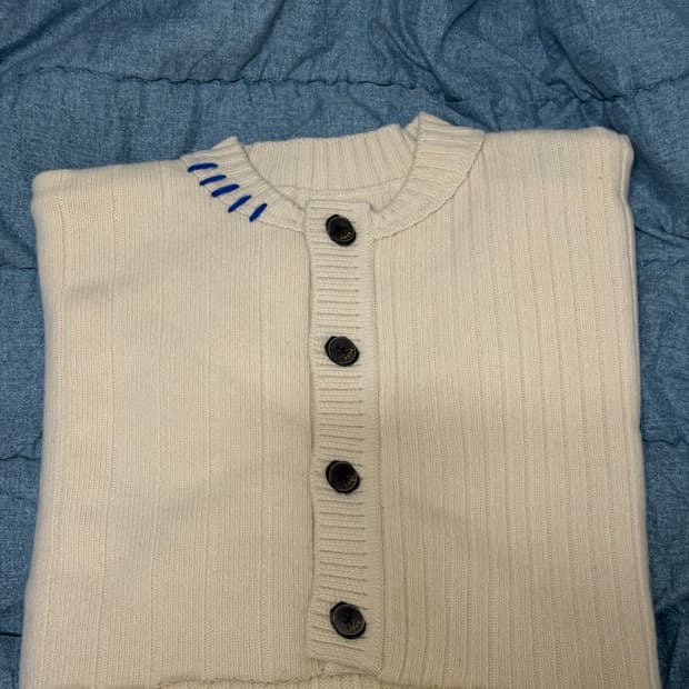 아더에러 slem cardigan a2