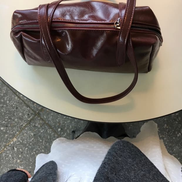 아워캐비넷 와인 숄더백