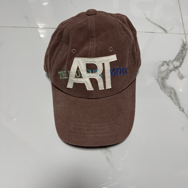 더뮤지엄비지터 ART 코듀로이 볼캡