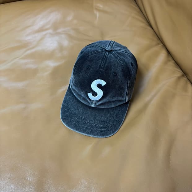 Supreme 슈프림 피그먼트 워시드 블랙 S로고 6패널 볼캡 모자