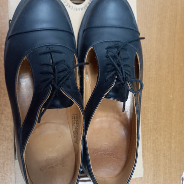 닥터마틴 캐리건 메리제인