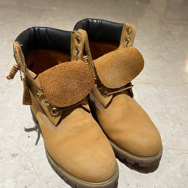 팀버랜드 6인치 프리미엄 8W 판매합니다