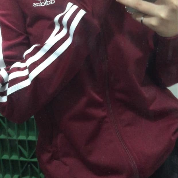 아디다스 버건디 져지