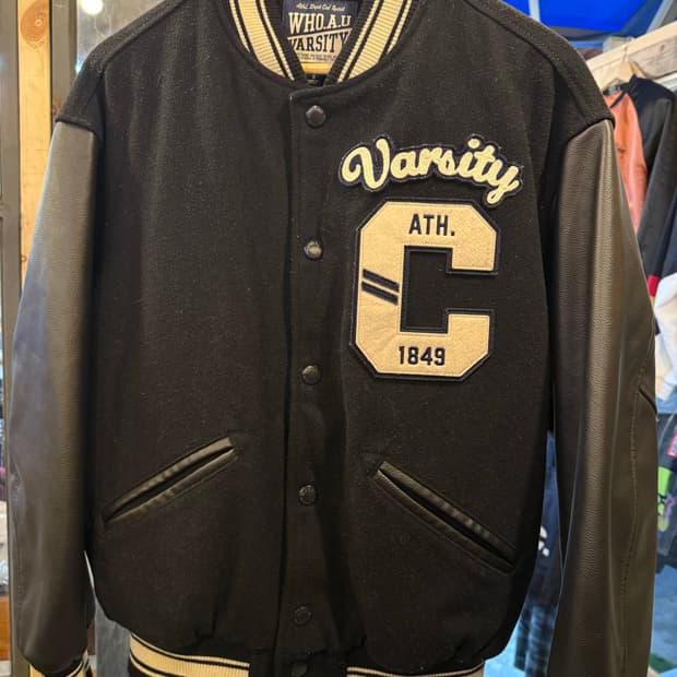 후아유 바시티 자켓 