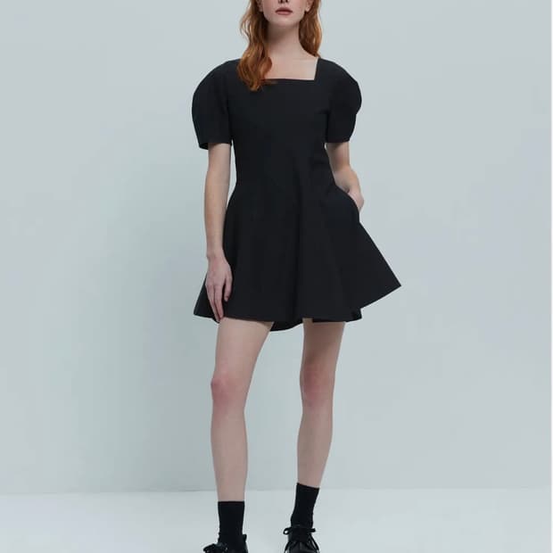 [해바이해킴] 솔리드 플레어 드레스 /M 택있는 새상품