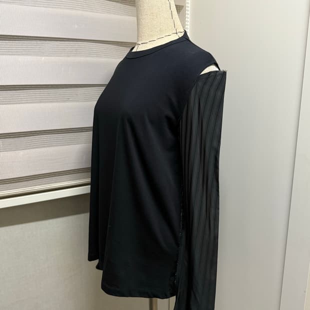 cut out long sleeve