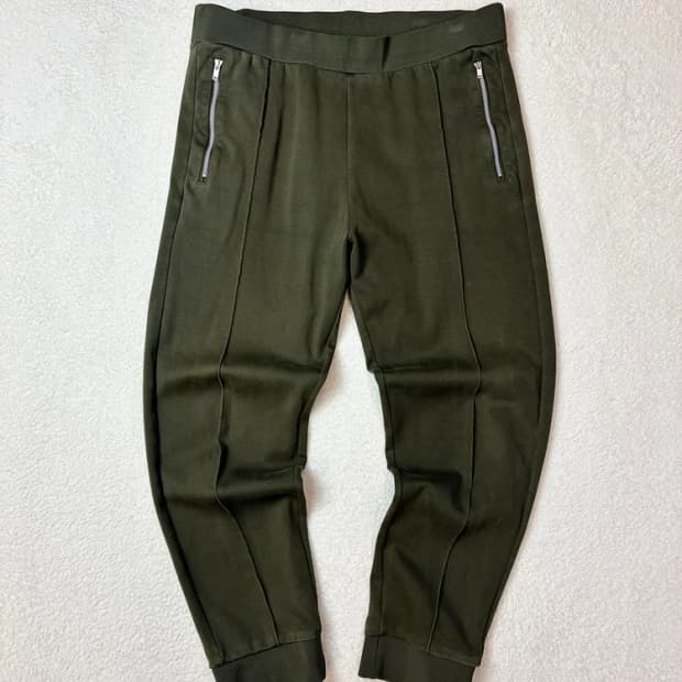 코스 COS 신형 슬림핏 핀턱 조거 스웻 팬츠 PN5765