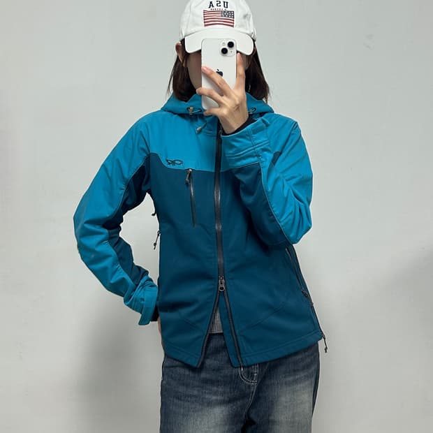 아웃도어리서치 자수로고 마운틴 자켓 등산 바람막이