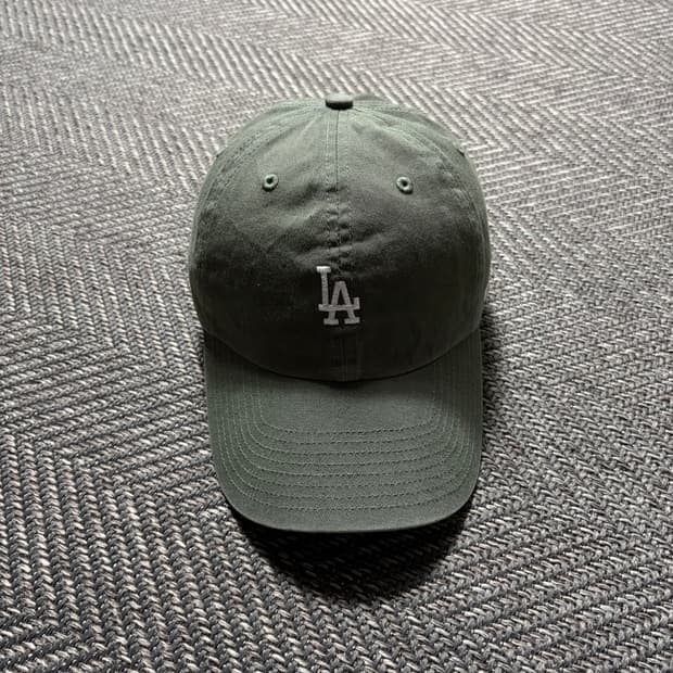 LA 다저스 볼캡 모자 카키(OS)