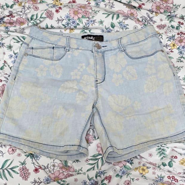 3000원 Cindy 신디 빈티지)히비스커스 모리걸 플로럴 고전데님반바지