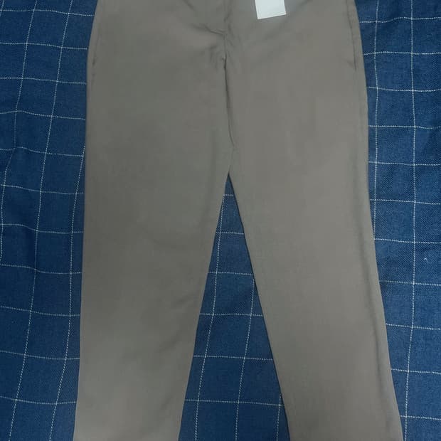 새상품 내추럴뷰티베이직 베이지 슬랙스