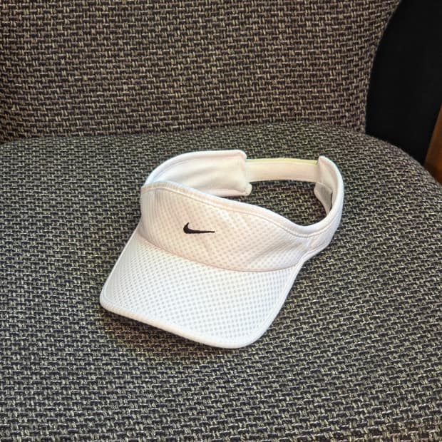 나이키  썬캡 모자