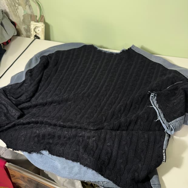 OS 아조바이조 루즈오버핏 니트배색 그런지맨투맨