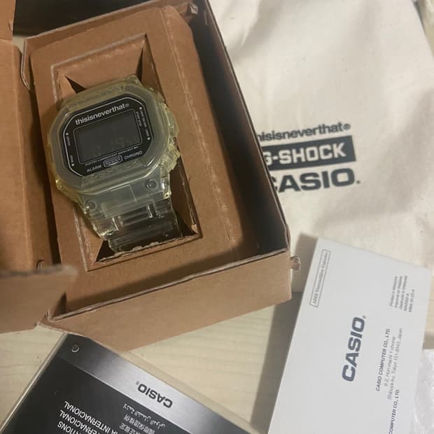 지샥 디스이즈네버댓 dw5600시계