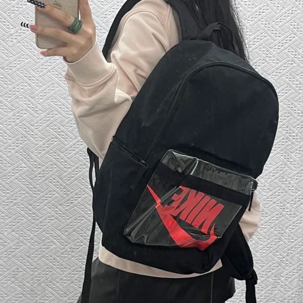 나이키 헤리티지 2.0 빈티지 레트로 빅로고 백팩 C10243