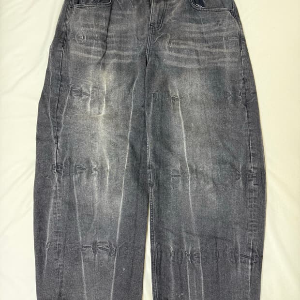 밀로 아카이브 리플렉트 커브드 팬츠