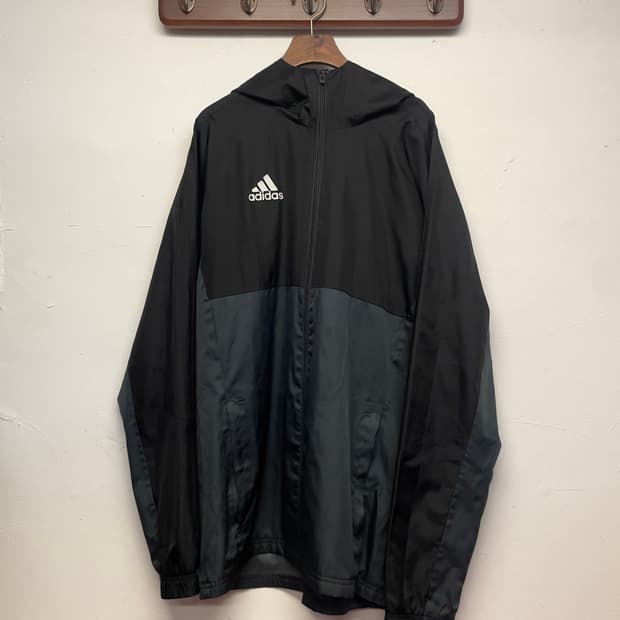 아디다스 티로 17 블랙 바람막이 자켓  