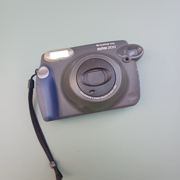 후지필름 Instax 200 즉석카메라