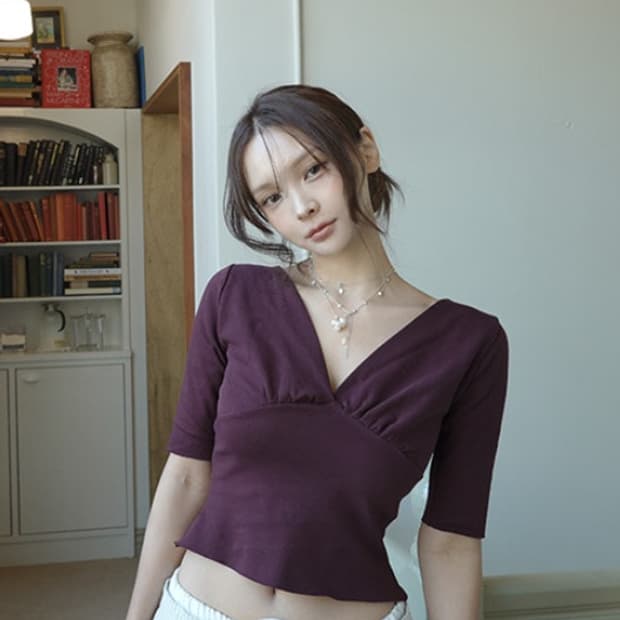 아이보렛 셔링브이넥 티 버건디 lvolette 