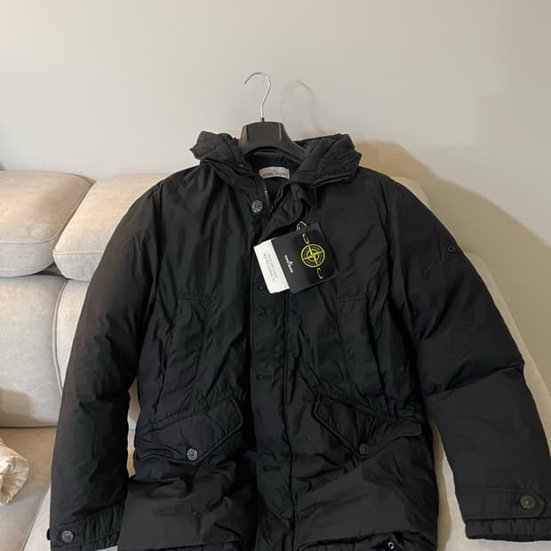 나슬란 와트로 패딩 새상품