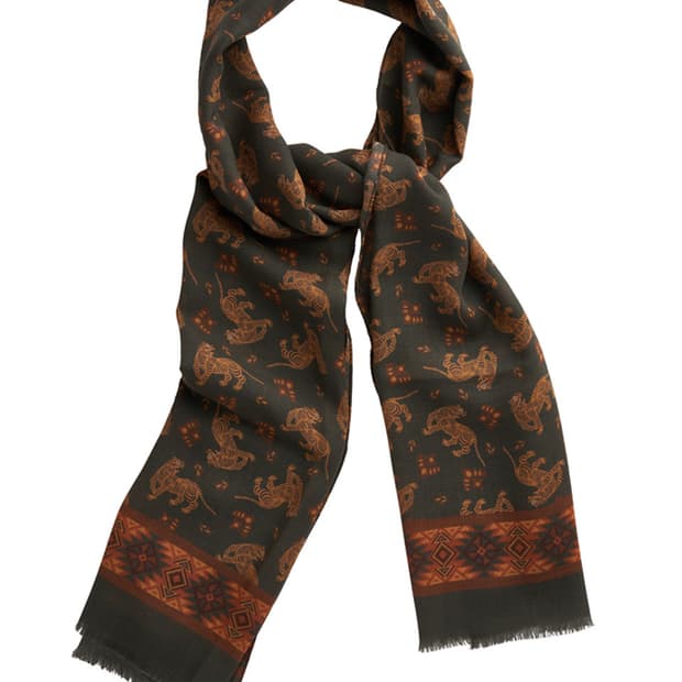 암피스트 스카프