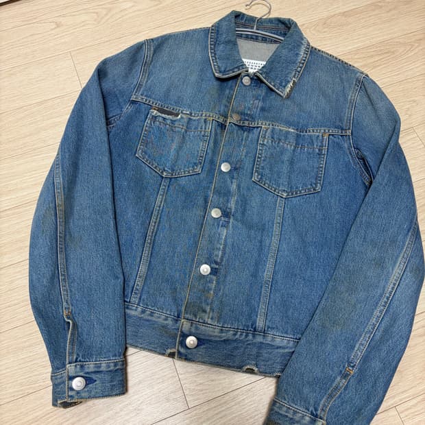 [50] 마르지엘라 디스트로이드 데님자켓