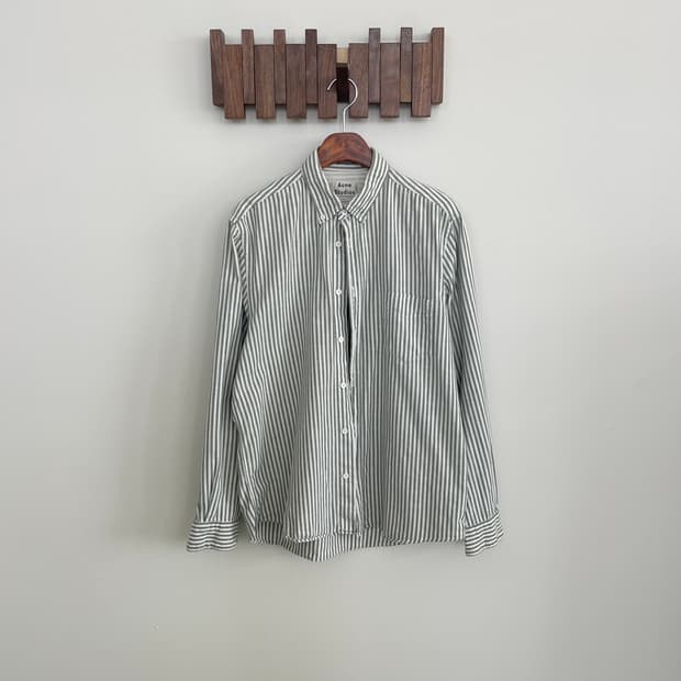 아크네 스튜디오 스트라이프 셔츠