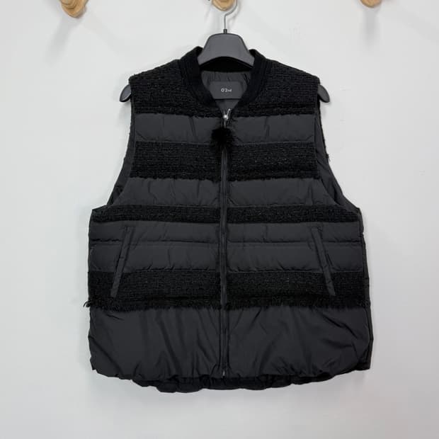 오즈세컨 O'2nd 블랙 트위드 패딩 베스트 22년