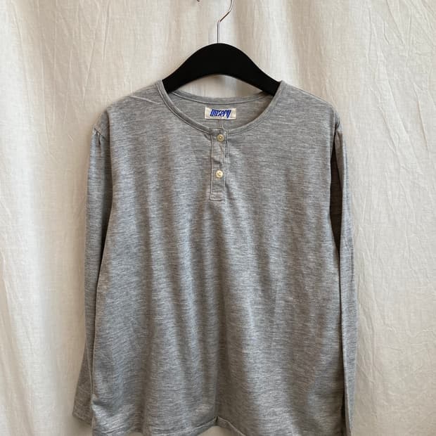 그레이 헨리넥 티셔츠(M/미사용품)