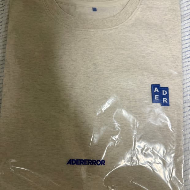 아더에러 시그니피컨트 티셔츠 01 오트밀