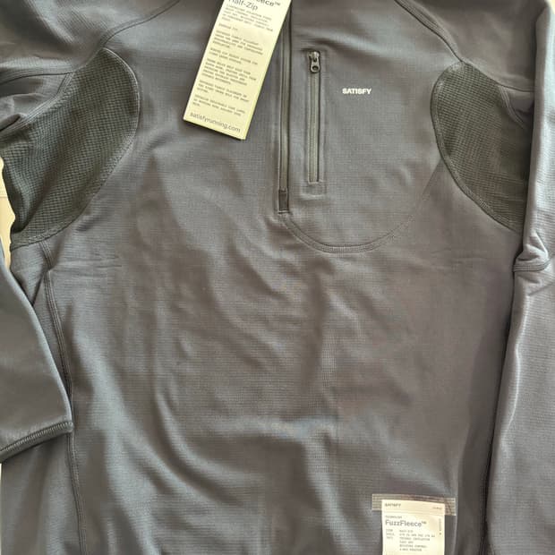 새티스파이 퍼즈플리스 하프짚업 검정 S