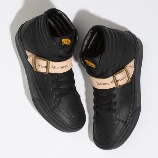 비비안웨스트우드 반스하이 구합니다 250-260