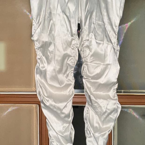 택포) 피조물 새틴 셔링 카프리 팬츠 