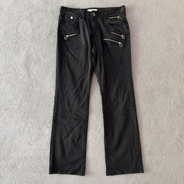 Zip detail pants