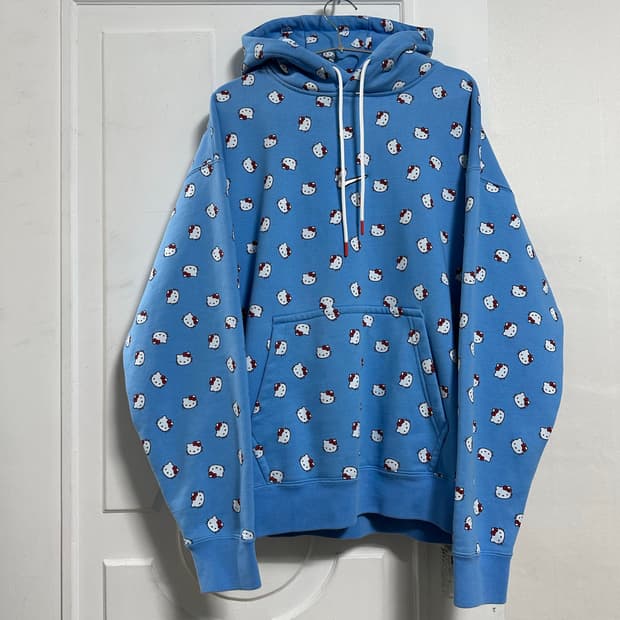 나이키 헬로키티 NRG 플리스 후드티